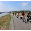 -6781 fietsen langs het kanaal
